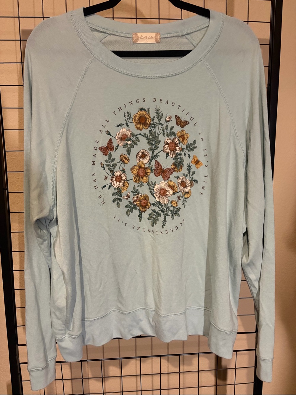 Altard State Soft Blue Floral Graphic Pullover Lightweight Sweatshirt